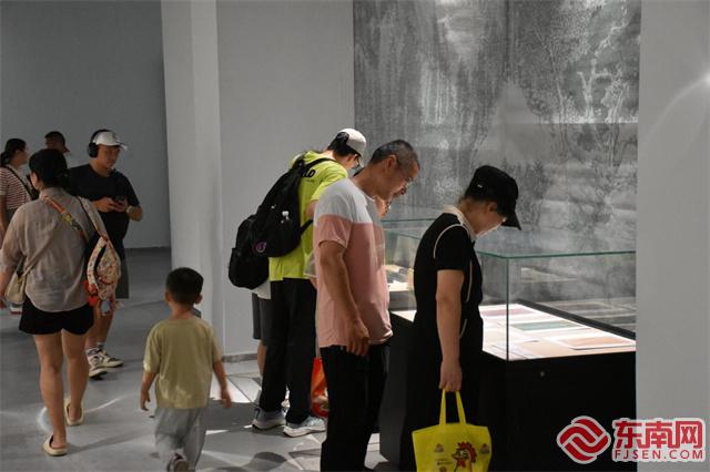 融合与绵延——福建省美术馆馆藏近现代福州漆艺术研究展开展