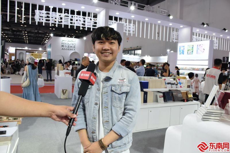 batch_图20 越南友人接受东南网记者采访.jpg