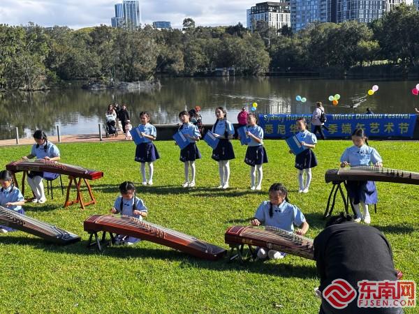 batch_现场表演3.jpg batch_现场表演3.jpg